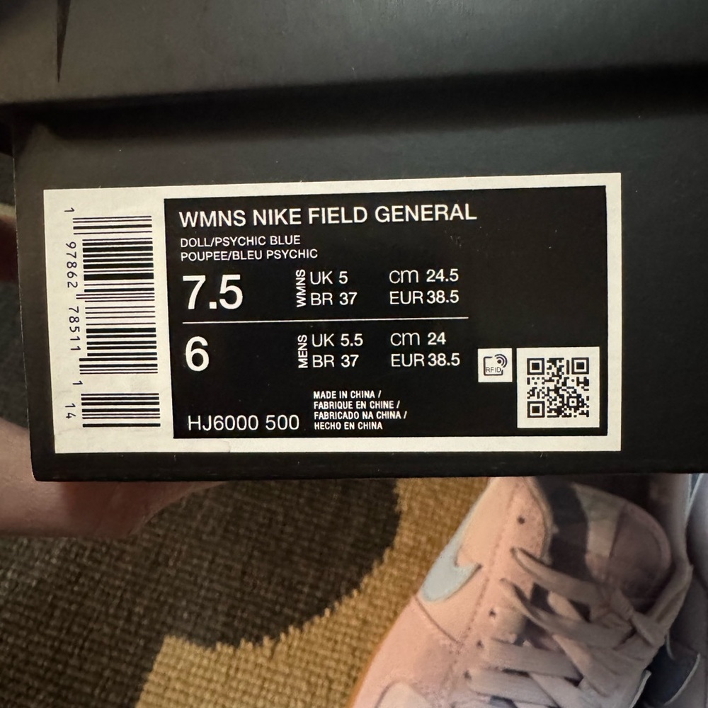 Nike women’s Field general Psychic Blue and Pink Sneakers - Picture 2 of 2